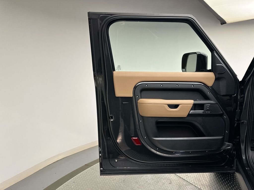 Thumbnail: 2026 Land Rover Defender - 8