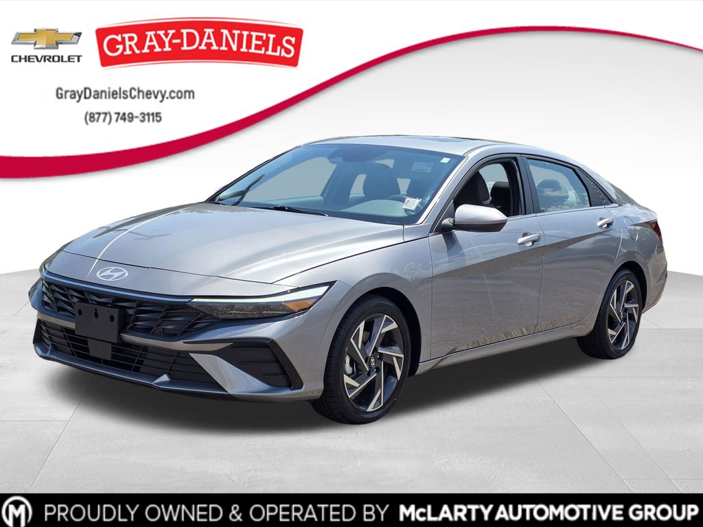Fluid Metal 2025 Hyundai Elantra Sedan Front-Wheel Drive Continuously Variable Transmission