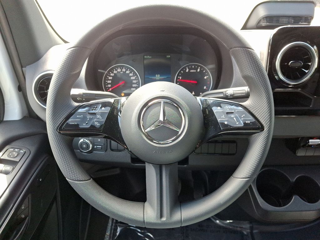 2025 Mercedes-Benz Sprinter 2500 15