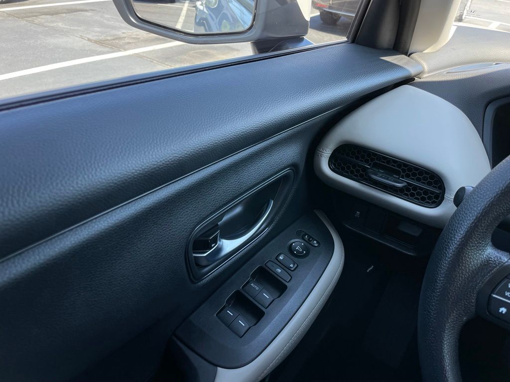 Thumbnail: 2026 Honda HR-V - 22