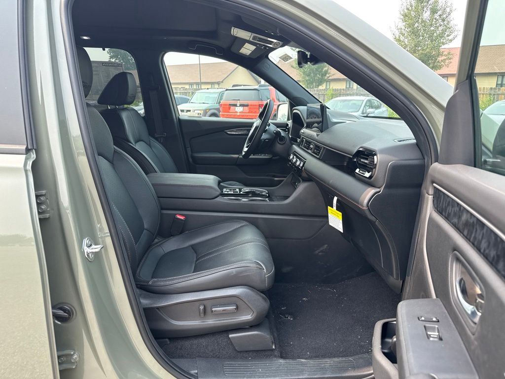 Certified Used 2026  Honda TrailSport Elite image 12