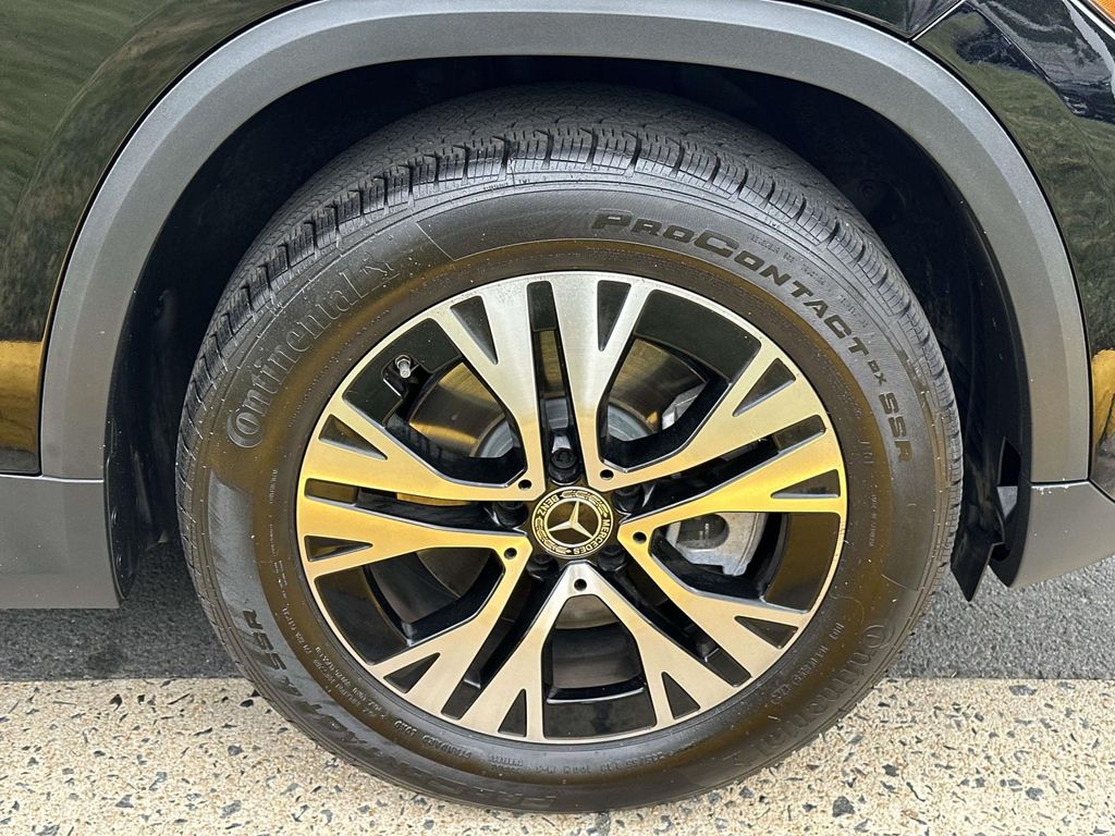 Thumbnail: 2025 Mercedes-Benz GLA - 17