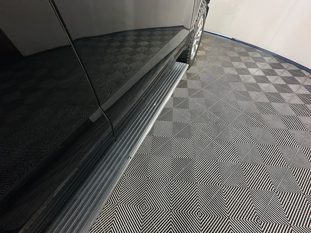 Used 2021 Black Ford Platinum image 39