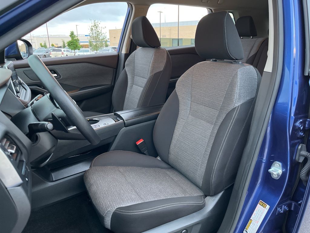 2023 Nissan Rogue SV 25