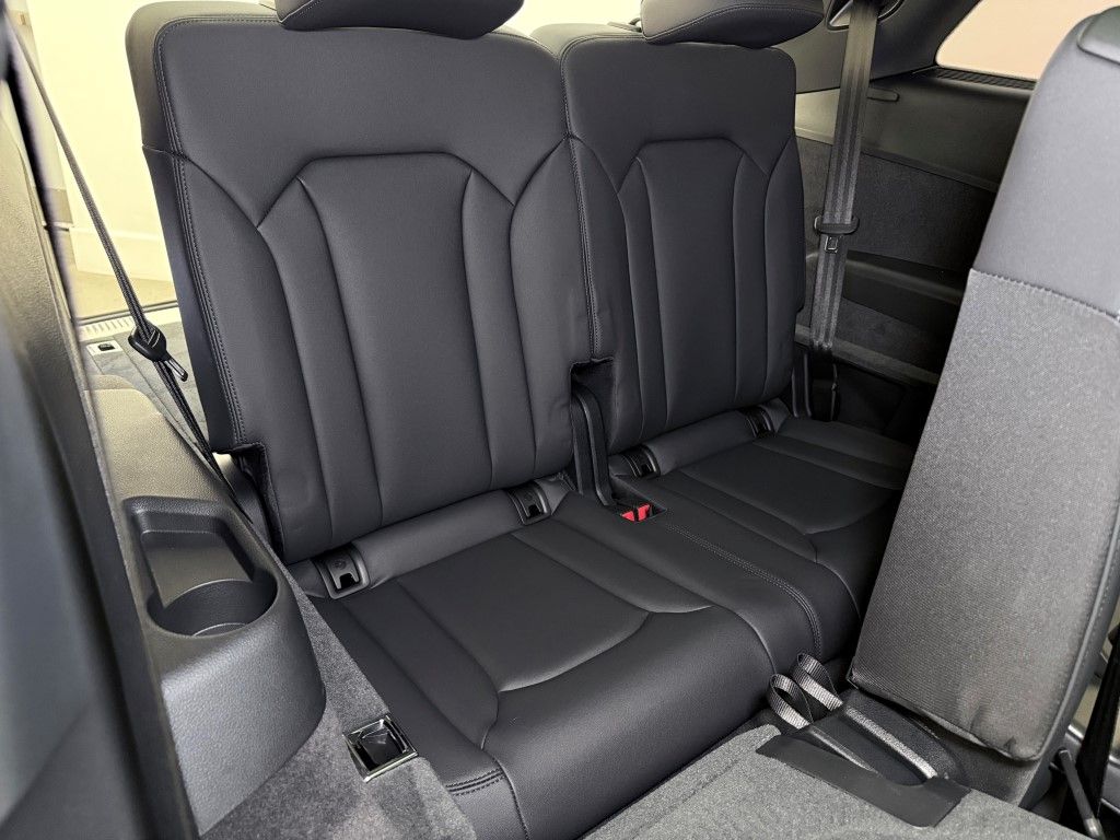 Thumbnail: 2025 Audi Q7 - 27