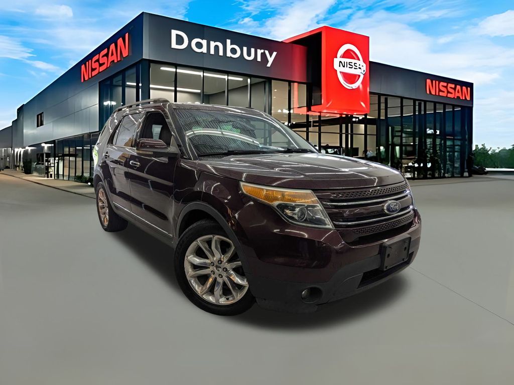 2011 Ford Explorer Limited's photo