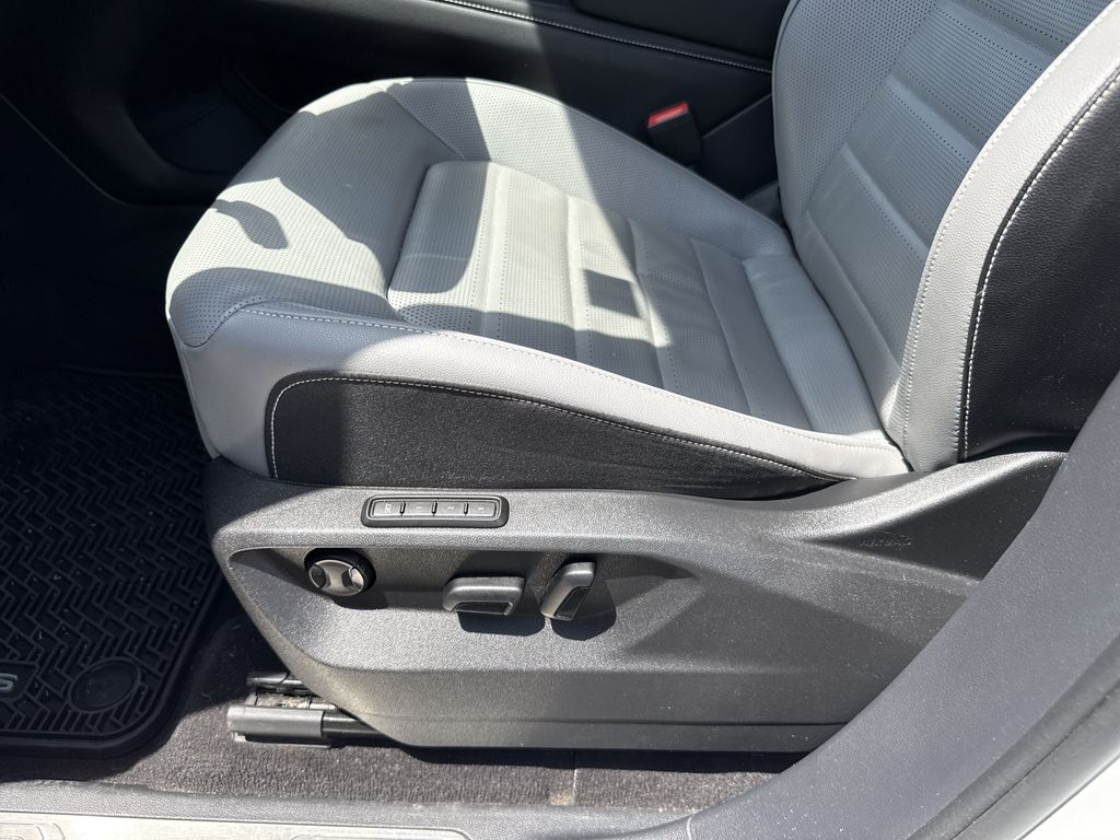 2024 Volkswagen Atlas Cross Sport 2.0T SEL R-Line  at DeMontrond Auto Country