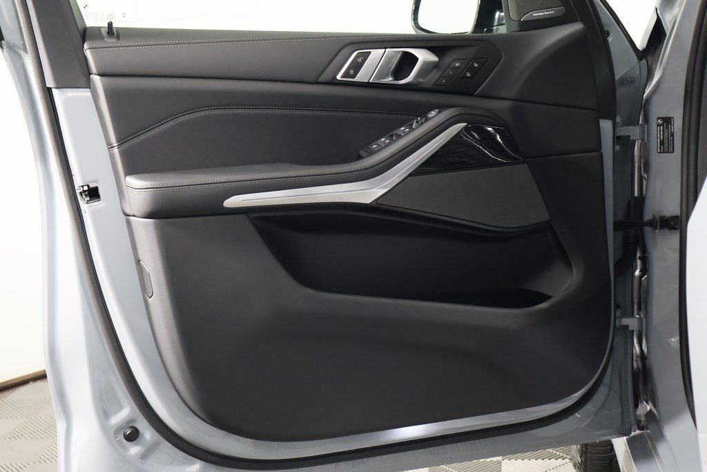 Thumbnail: 2026 BMW X5 - 7