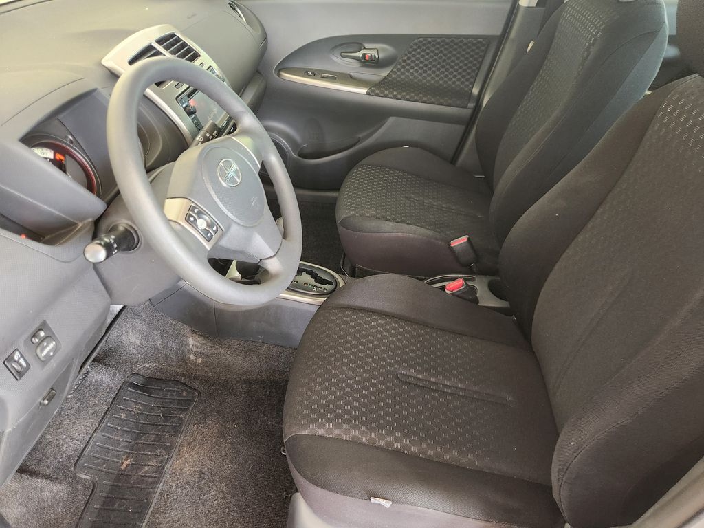 Used 2014 Gray Scion Base image 13