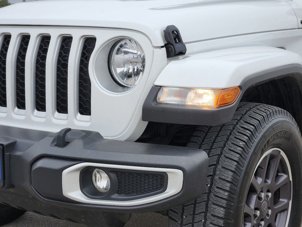 2022 Jeep Gladiator Overland 10