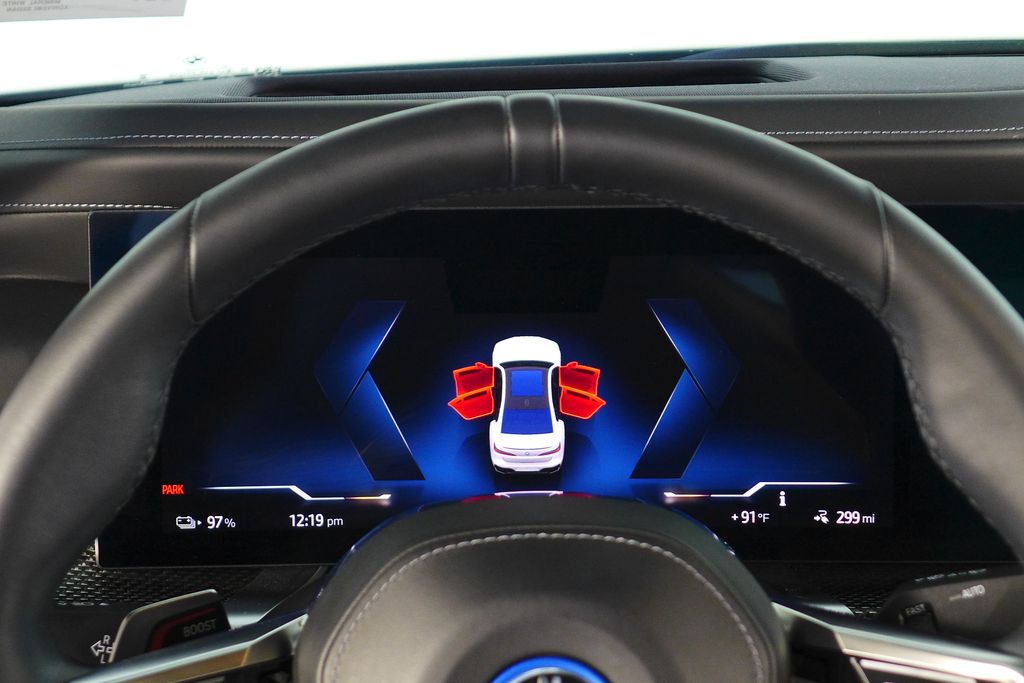 Thumbnail: 2023 BMW i7 - 27