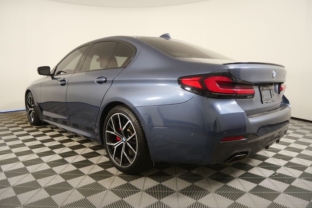 Thumbnail: 2023 BMW 5 Series - 5