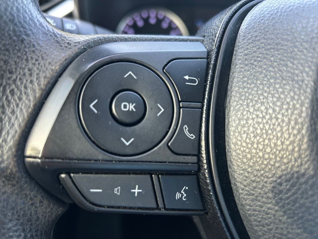 Thumbnail: 2020 Toyota RAV4 - 26