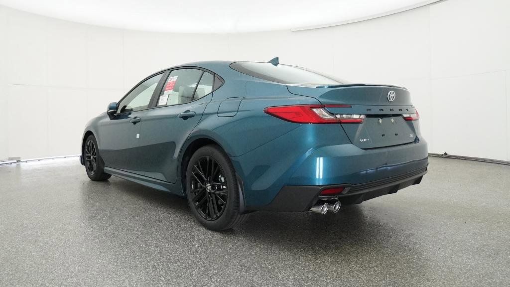 2025 Toyota Camry SE 22