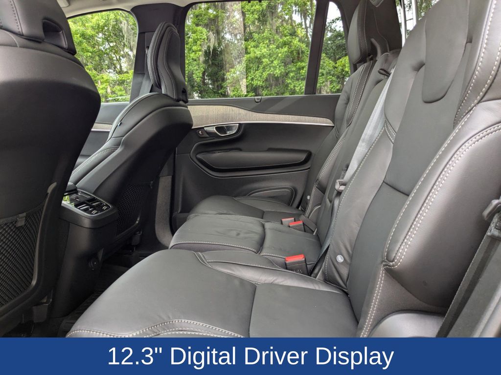 2023 Volvo XC90 B6 Ultimate Bright Theme 7P