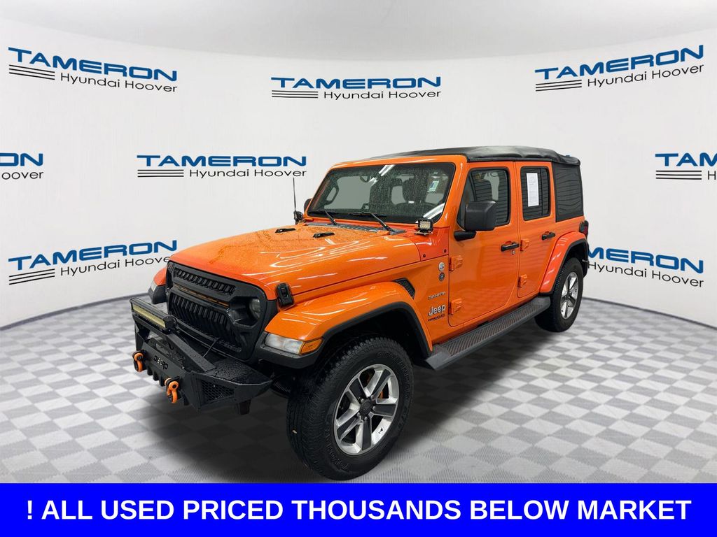Punkn Metallic Clearcoat 2018 Jeep Wrangler Unlimited Sahara 4WD SUV / Crossover Four-Wheel Drive 6-Speed Manual