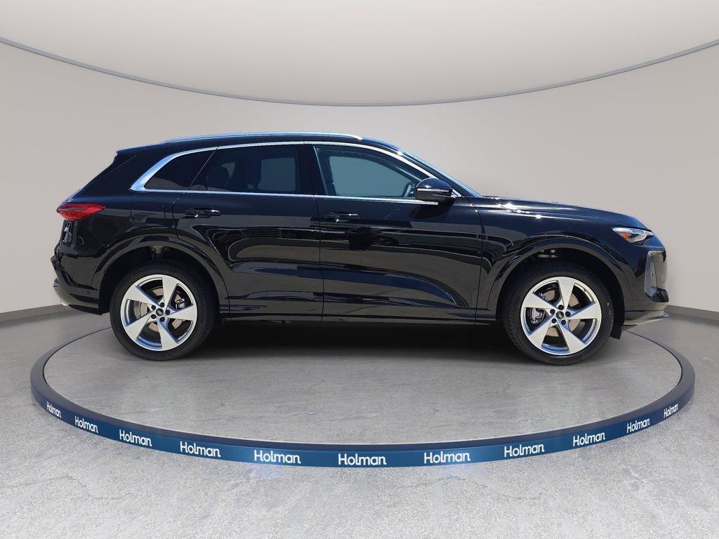 New 2026 Black Audi 2.0T Premium Plus image 4