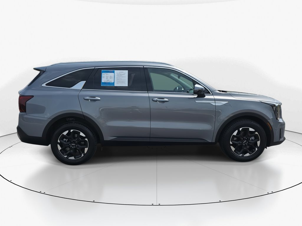 2024 Everlasting Silver Kia Sorento S FWD SUV