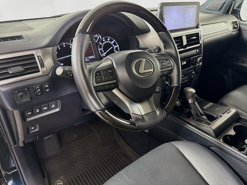 2023 Lexus GX 460 Luxury 9