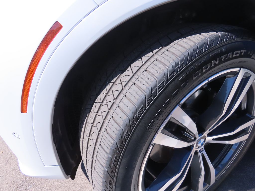 Thumbnail: 2020 BMW X7 - 14