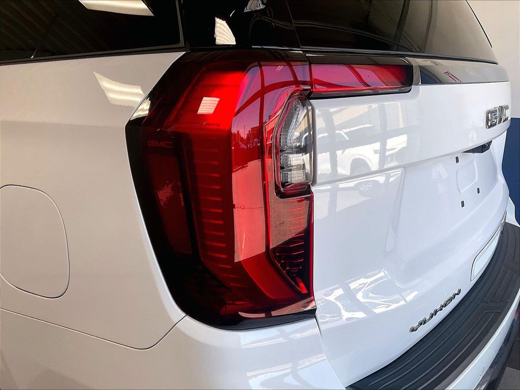 2025 GMC Yukon XL — photo 35