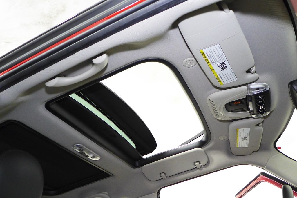 Thumbnail: 2016 MINI Cooper - 18