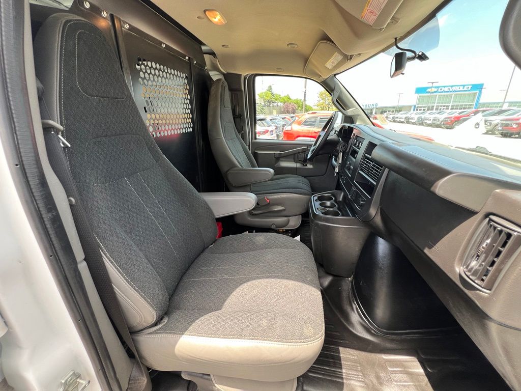 Used 2025 GMC Savana 2500 Van