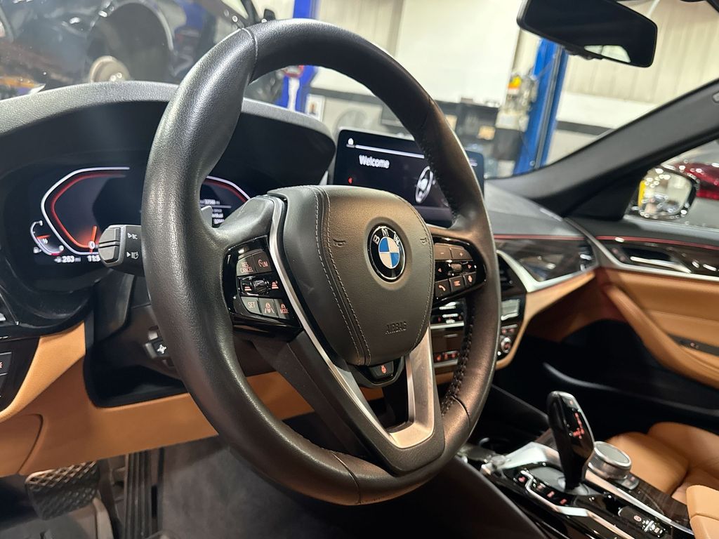 2022 BMW 5 Series 540i xDrive 5