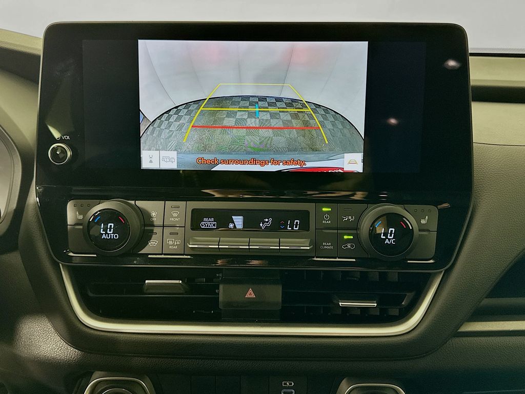 Thumbnail: 2025 Toyota Grand Highlander - 13