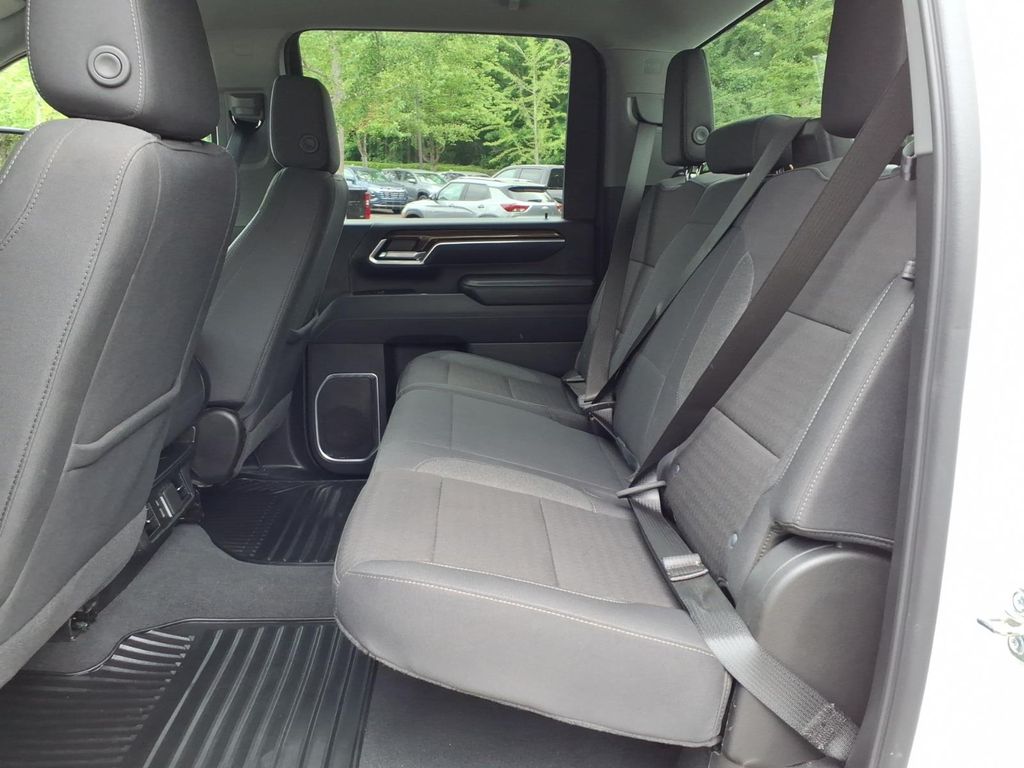 ChevroletSilverado 2500HD18