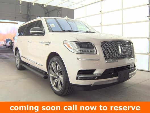 White Platinum Clearcoat Metallic 2018 Lincoln Navigator L Reserve 4WD SUV / Crossover Four-Wheel Drive Automatic