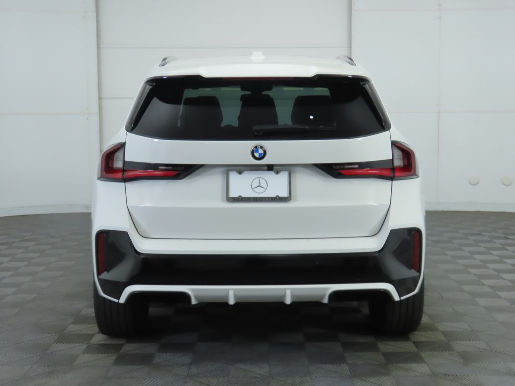 Thumbnail: 2023 BMW X1 - 6