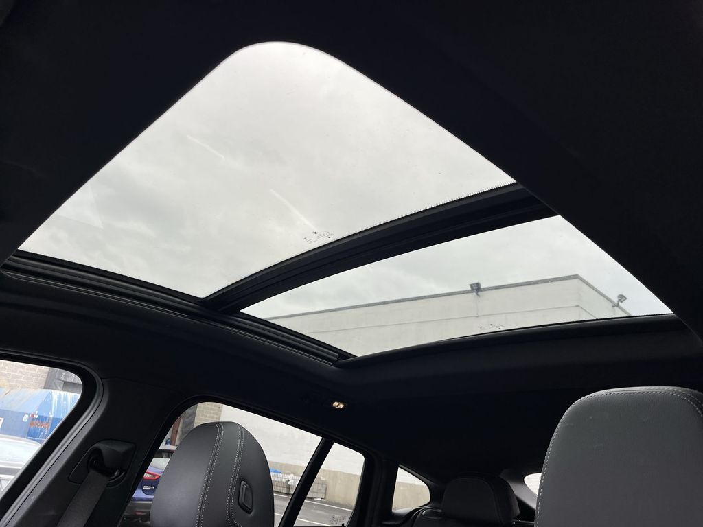 Thumbnail: 2023 BMW X4 - 20