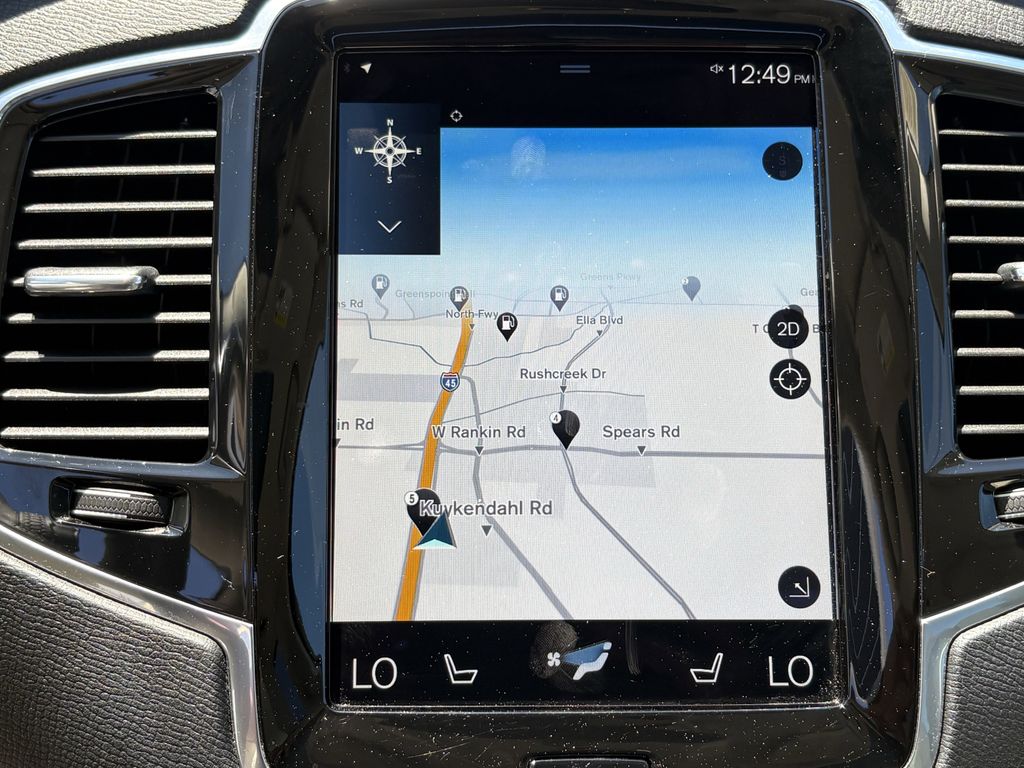 Used 2022 Denim Blue Metallic Volvo T6 Momentum image 19