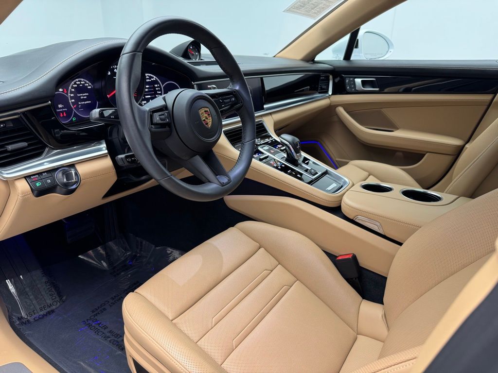 2023 Porsche Panamera  16