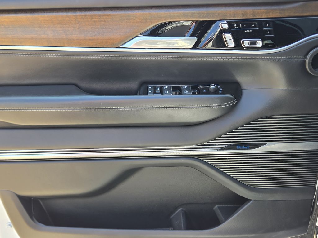 2023 Jeep Grand Wagoneer Series II White at Texan Dodge Chrysler Jeep Ram