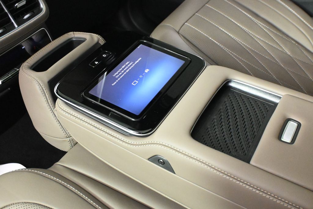 Thumbnail: 2026 Mercedes-Benz GLS - 30