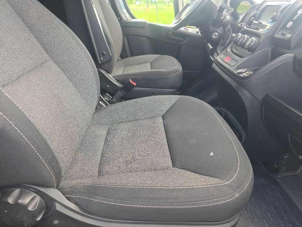 Used 2018 Black Ram High Roof image 15