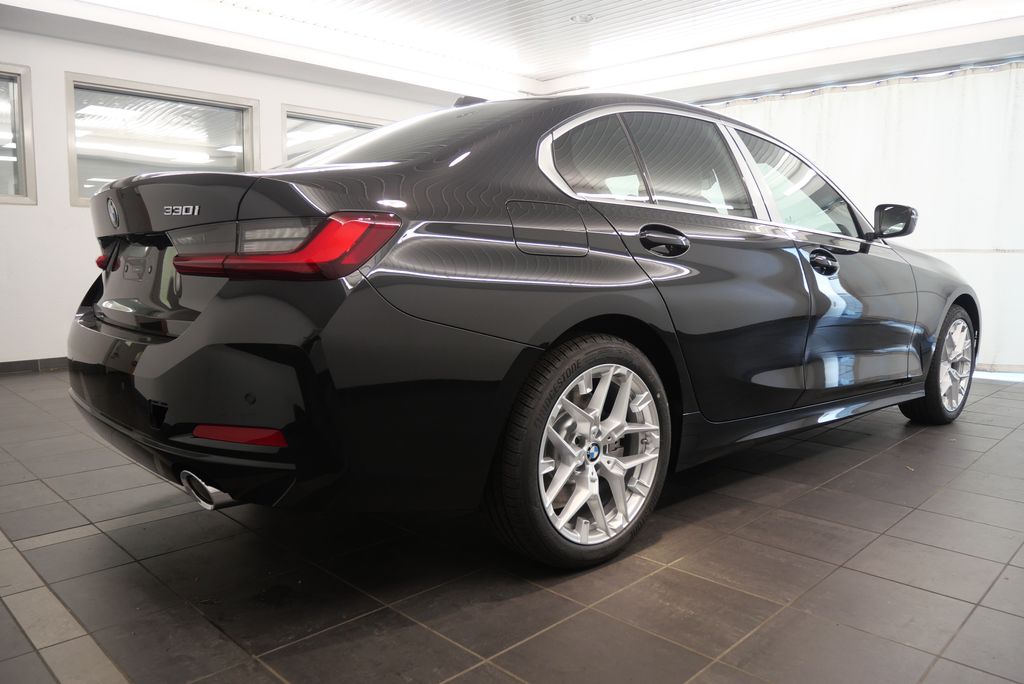 2025 BMW 3 Series 330i 6