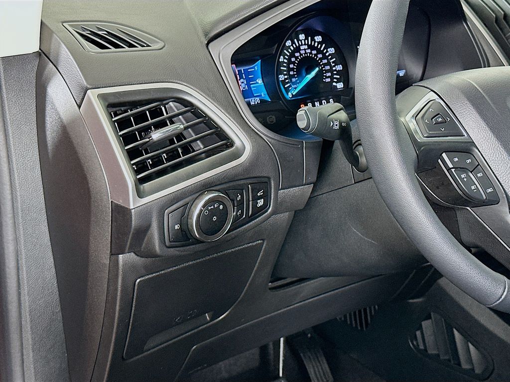 Thumbnail: 2024 Ford Edge - 10