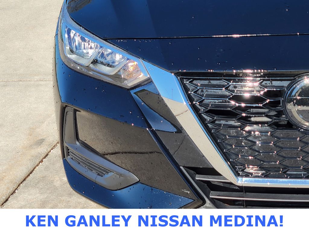 2023 Nissan Sentra SV photo