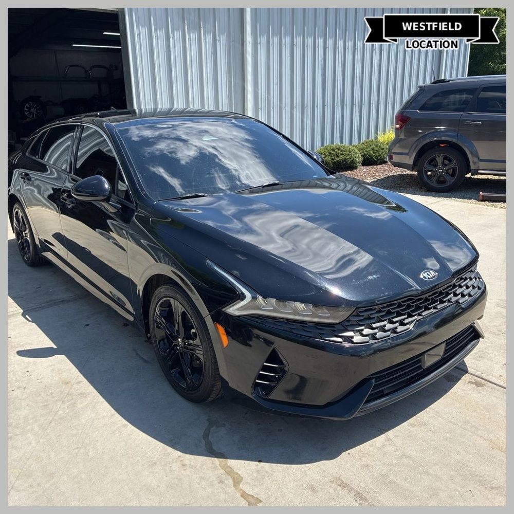 Ebony Black 2021 Kia K5 Sedan Front-Wheel Drive 8-Speed Automatic