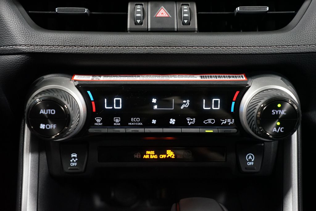 Thumbnail: 2025 Toyota RAV4 - 19