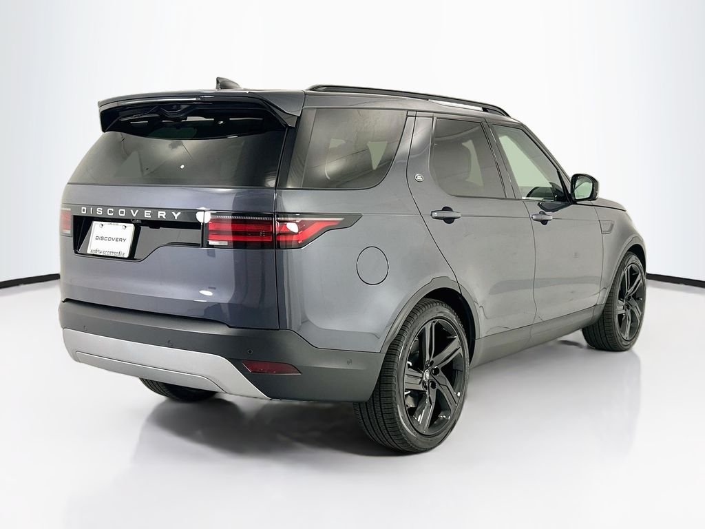 Thumbnail: 2026 Land Rover Discovery - 5