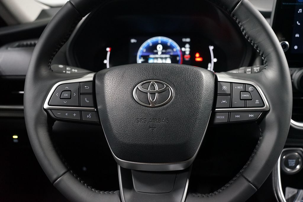 Thumbnail: 2026 Toyota Grand Highlander - 12