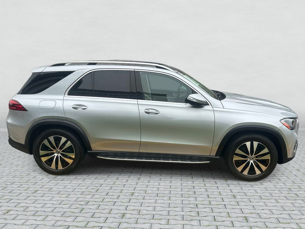 Thumbnail: 2026 Mercedes-Benz GLE - 4