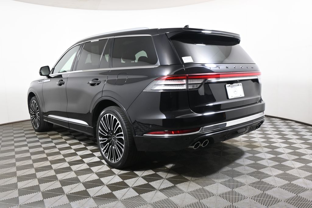 Thumbnail: 2023 Lincoln Aviator - 5