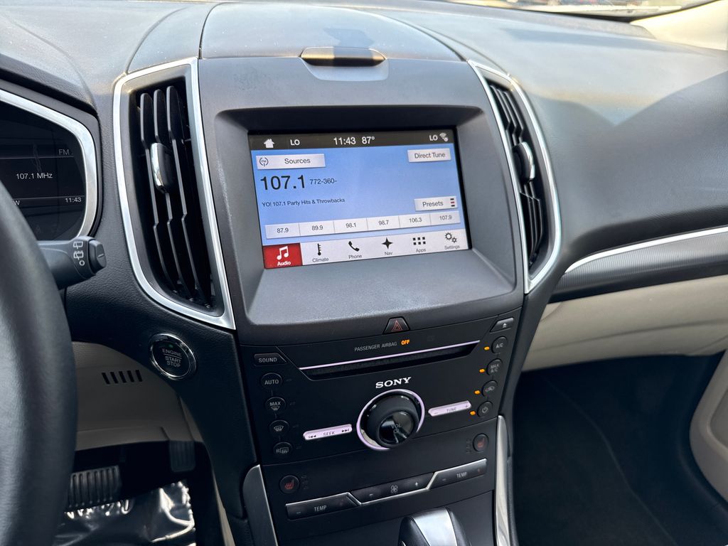 Used 2016 White Ford Titanium image 18