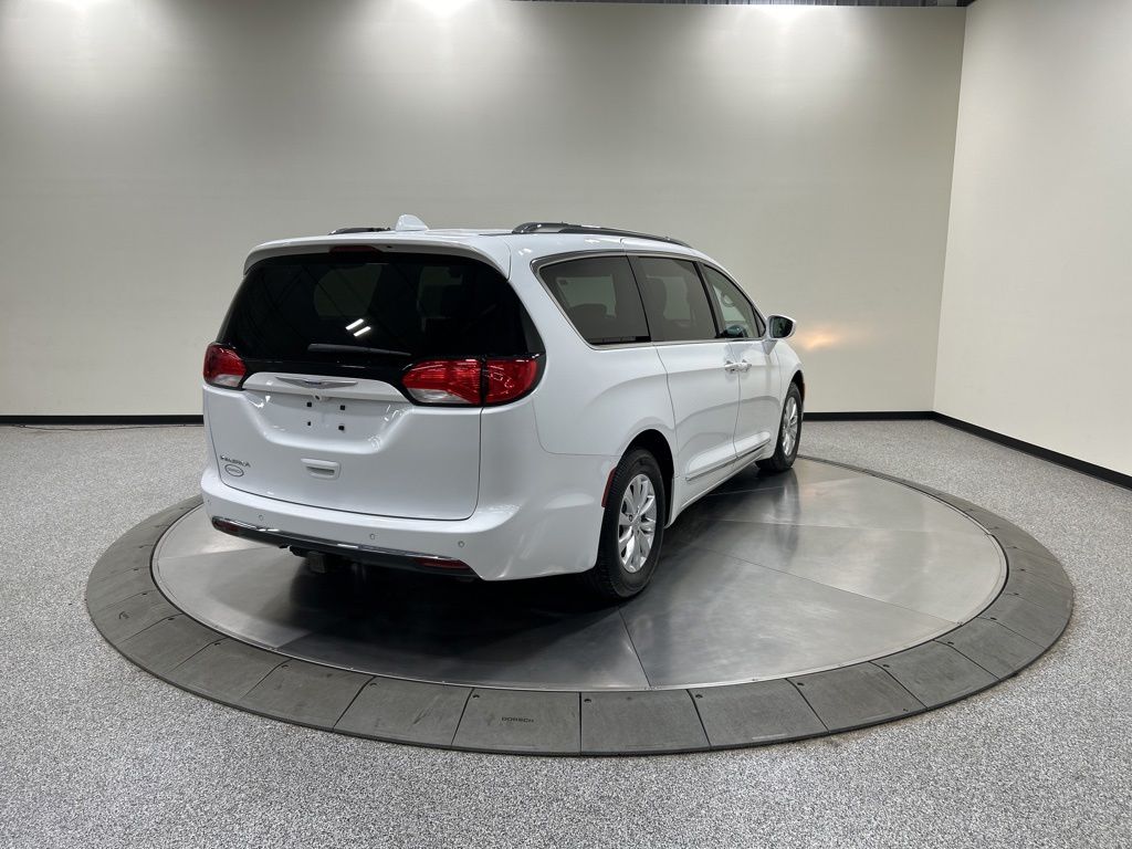 used 2018 Chrysler Pacifica car, priced at $17,139