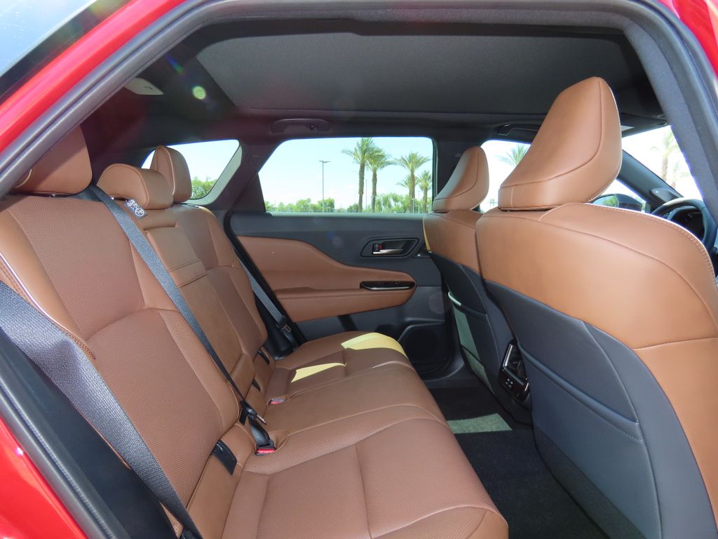 2025 Toyota Crown Limited 21